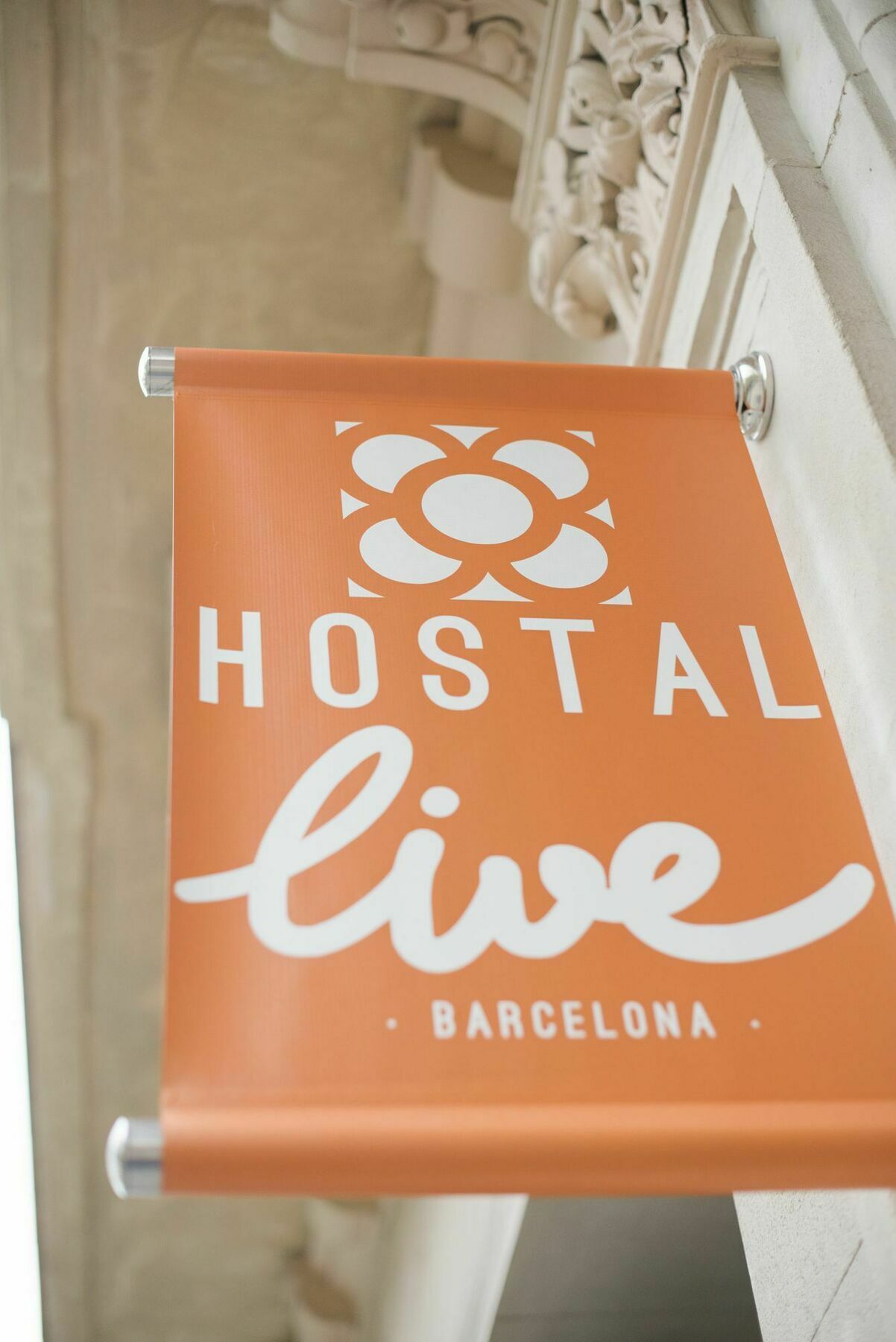 Hostal Live Барселона Екстериор снимка